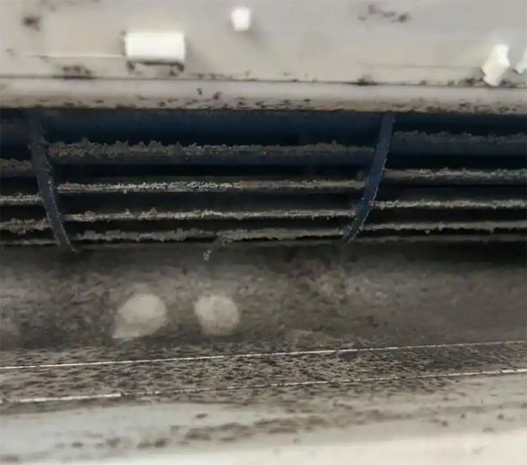 海沧空调吹的风有股烧焦味是怎么回事